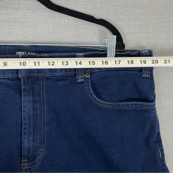 Kirkland Straight Leg Jeans 40x34 Mens Stretch Jeans - Picture 8 of 11
